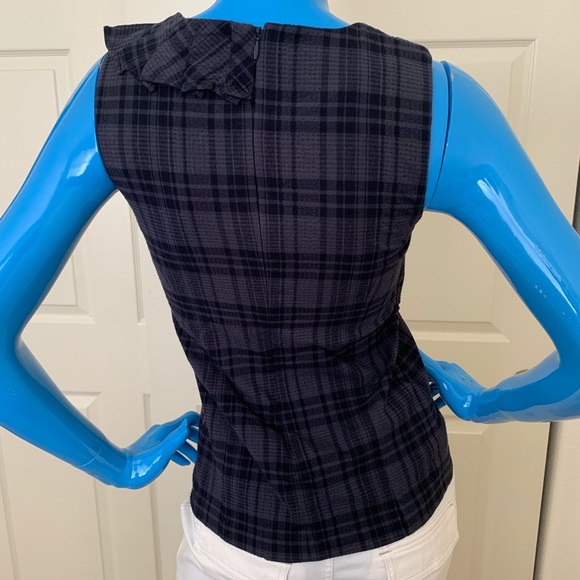 Banana Republic top zipper on the back - Picture 2 of 5